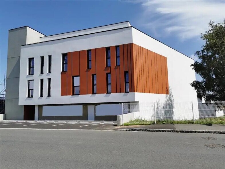 Office in Plérin for lease - Building Photo - Image 3 of 7