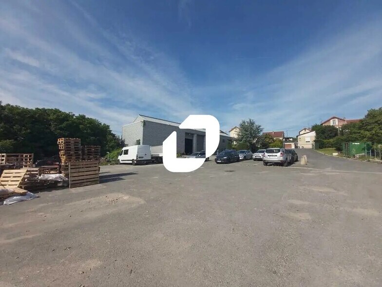 Voie De Mons, Villeneuve-le-Roi for lease - Building Photo - Image 1 of 7