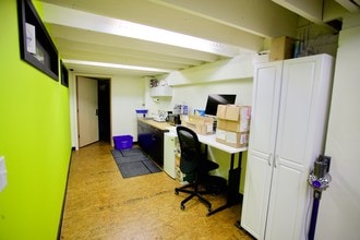 517 Main St, Oregon City, OR for lease Interior Photo- Image 1 of 7