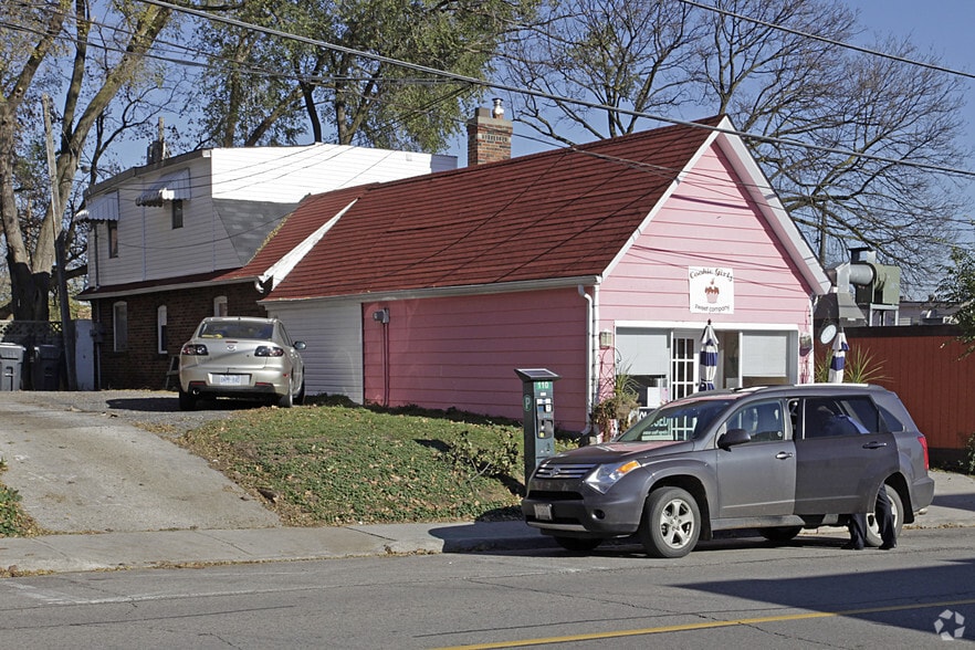 13 Stavebank Rd, Mississauga, ON for lease - Building Photo - Image 2 of 2