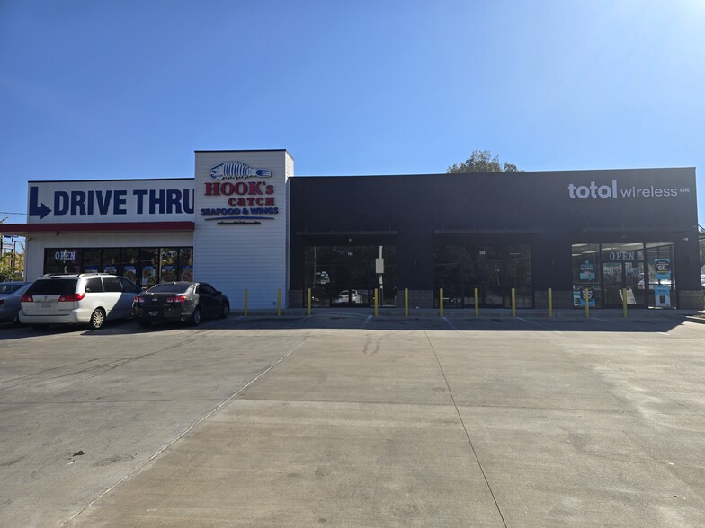 4340 Elvis Presley Blvd, Memphis, TN for lease - Building Photo - Image 3 of 4