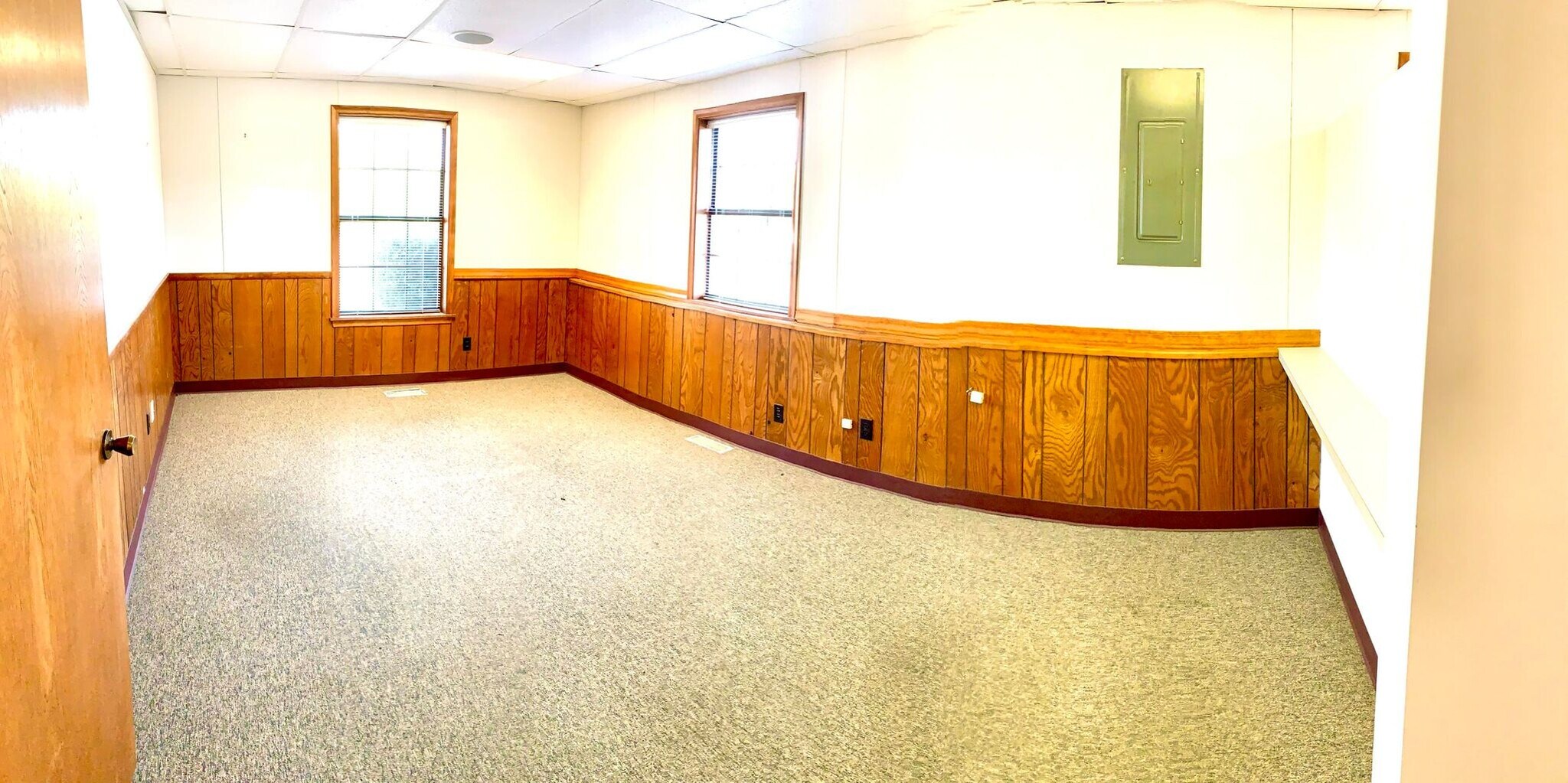 10405 US Highway 59, Grove, OK for lease Interior Photo- Image 1 of 6