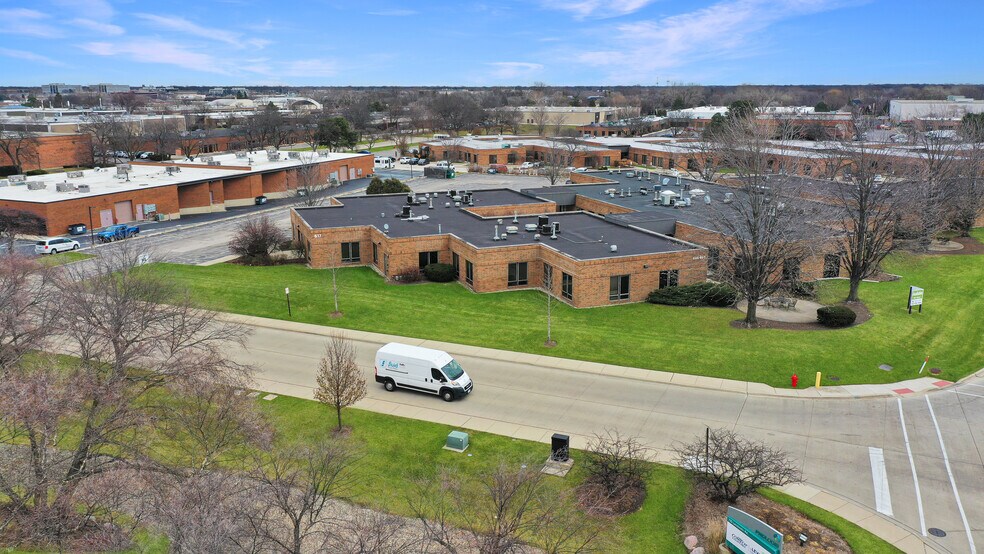 605657 Landwehr Rd, Northbrook, IL 60062 Sky Harbor Office Center