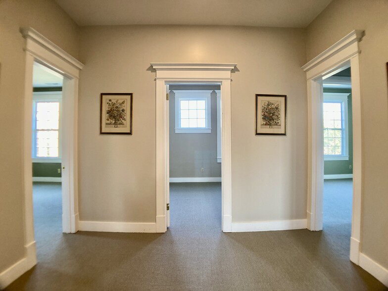 314 N Church St, Greensboro, NC for sale - Interior Photo - Image 3 of 11