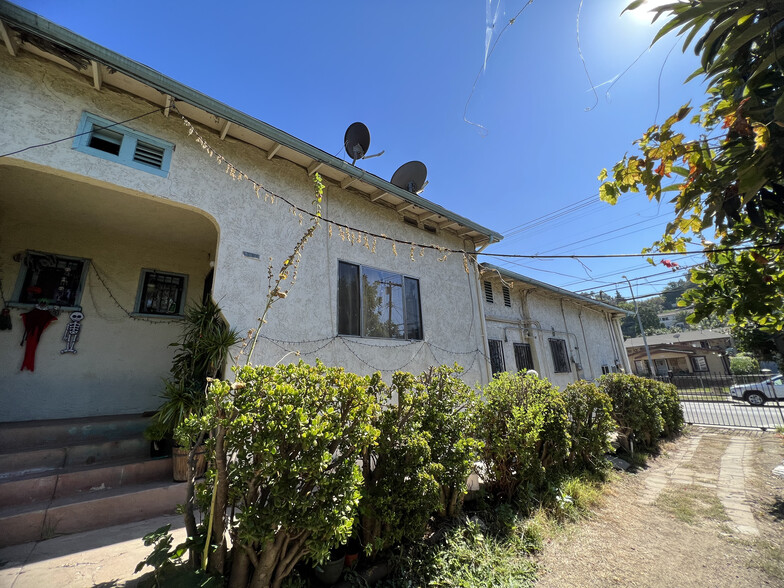 3333 Division St, Los Angeles, CA for sale - Building Photo - Image 2 of 15