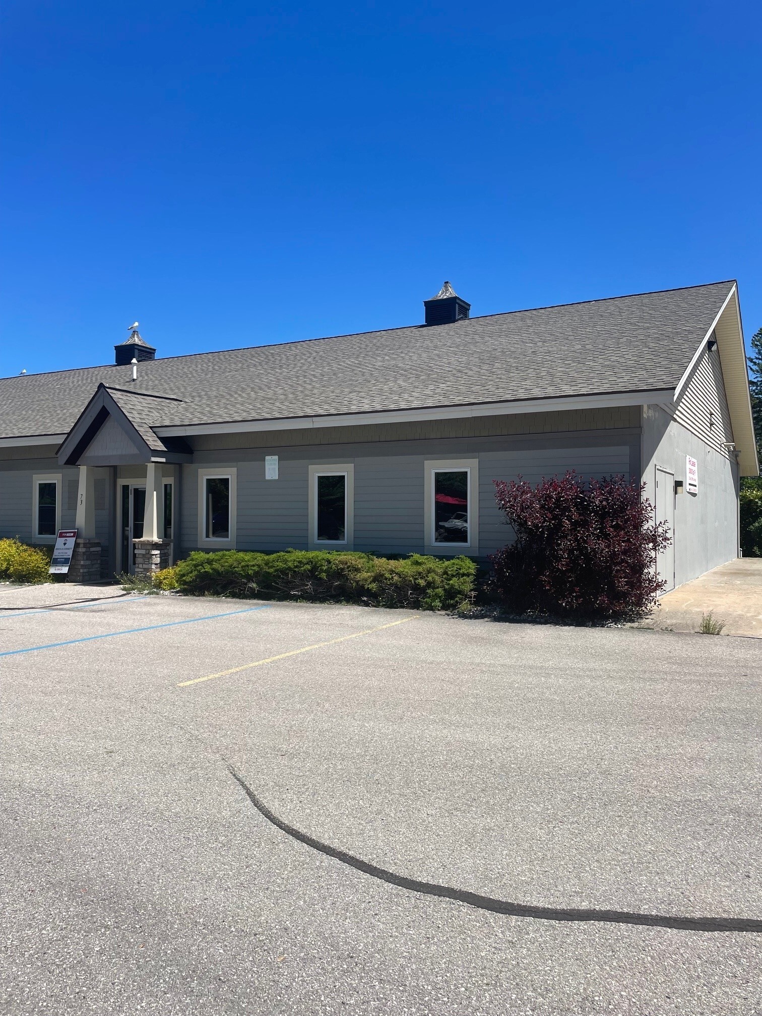 71 W Fourth St, Suttons Bay, MI for lease Primary Photo- Image 1 of 2