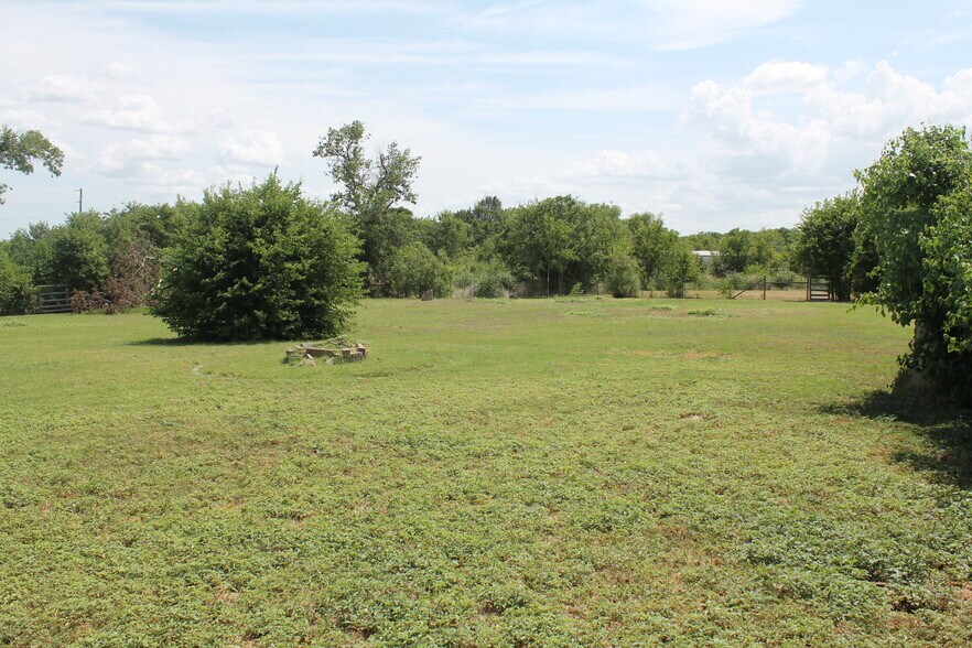 618 Robinson Drive, Robinson, TX for sale - Building Photo - Image 3 of 8