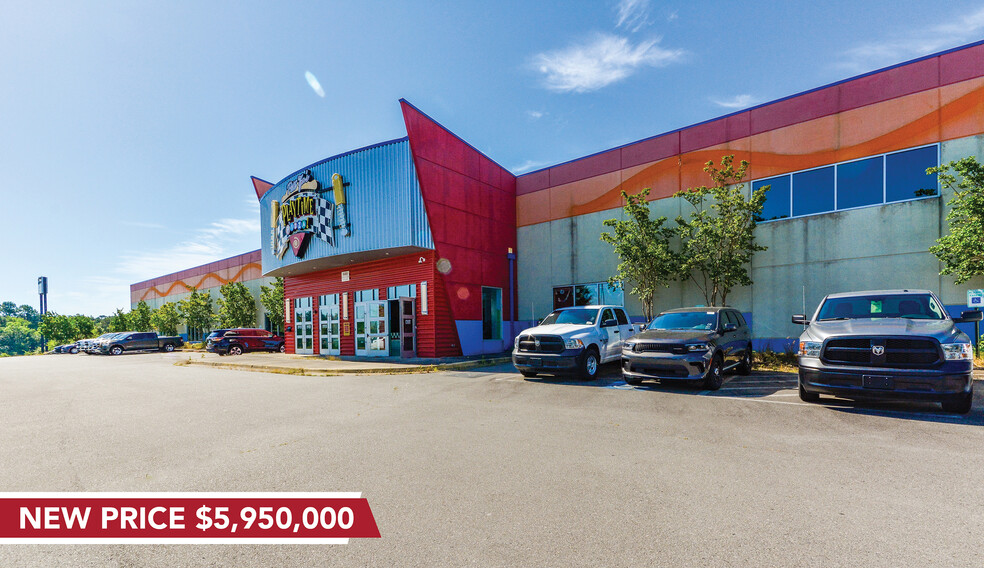 600 Colonel Glenn Plaza Loop, Little Rock, AR for sale - Building Photo - Image 1 of 1