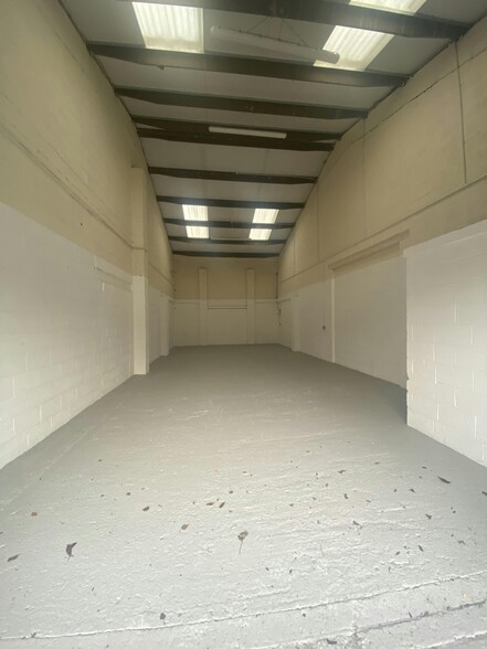 4A-4B Cromwell St, Widnes for lease - Building Photo - Image 2 of 7