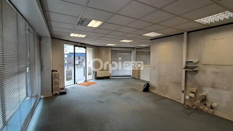 Office in Pau for lease - Interior Photo - Image 3 of 4