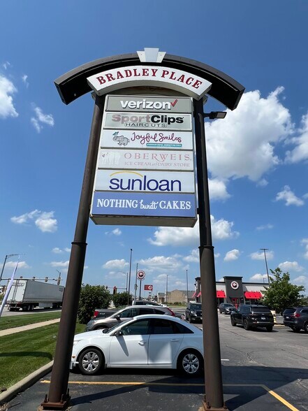 900 N Kinzie Ave, Bradley, IL for lease - Building Photo - Image 2 of 8