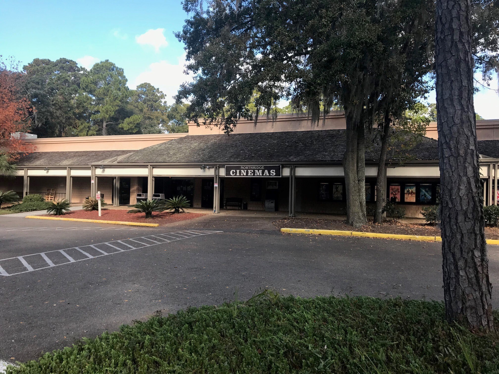 Retail in Hilton Head Island, SC for sale Building Photo- Image 1 of 1