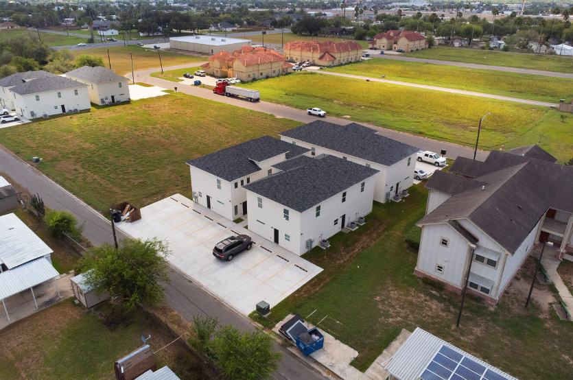 200 Cub Cir, La Feria, TX for sale - Primary Photo - Image 1 of 12