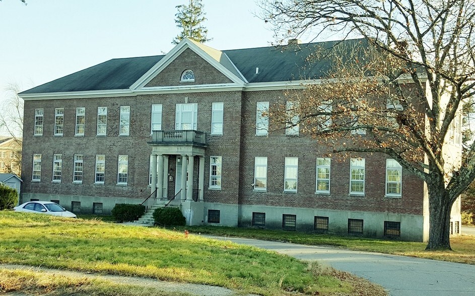 4 Antietam St, Devens, MA 01434