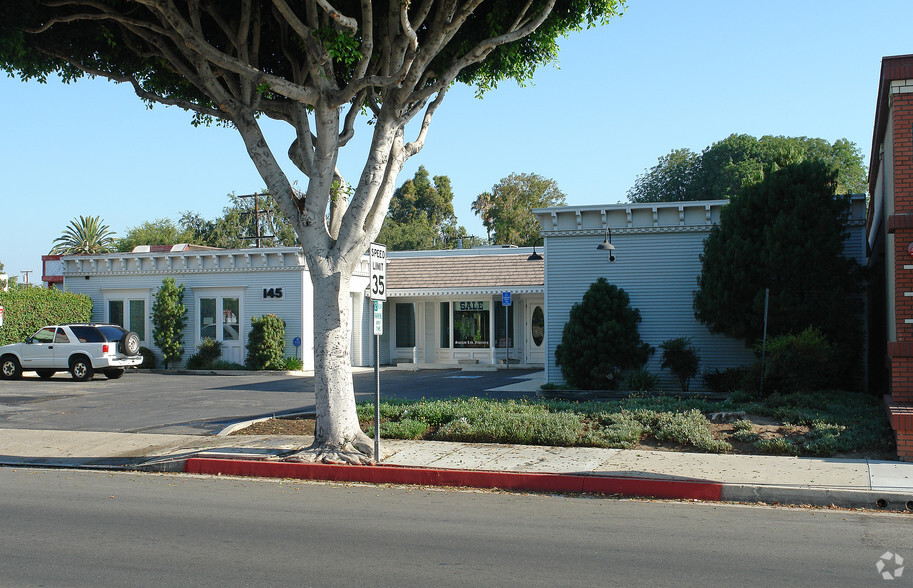 145 W 1st St, Tustin, CA for lease - Building Photo - Image 3 of 3