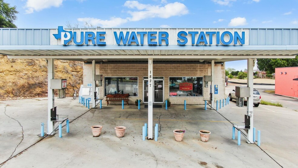 1827 S Main St, Weatherford, TX for sale - Building Photo - Image 1 of 18