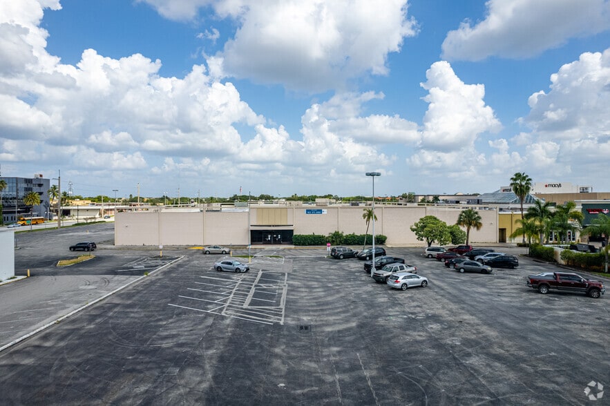 4003-4325 Cleveland Ave, Fort Myers, FL for lease - Building Photo - Image 2 of 3