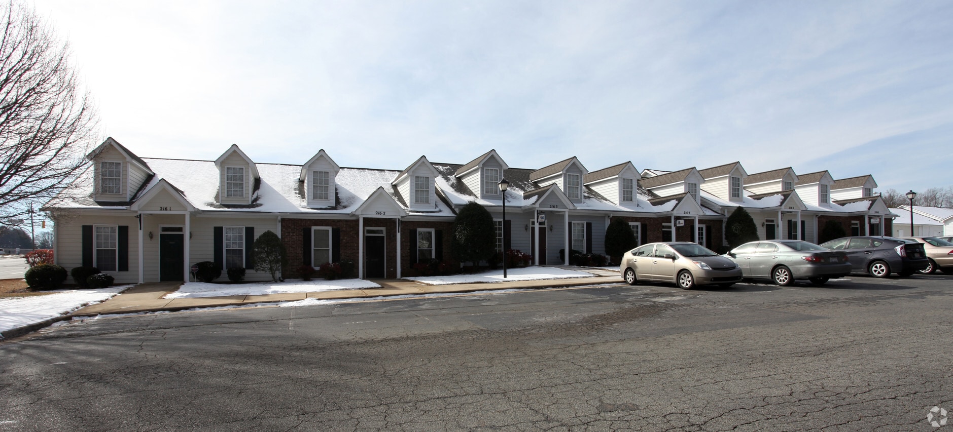 216 S Swing Rd, Greensboro, NC 27409