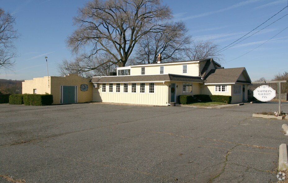 4400 Chichester Ave, Boothwyn, PA 19061