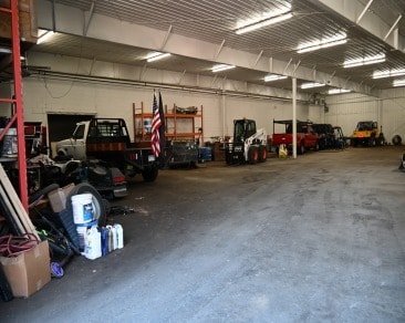 909 1st Ave NW, Buffalo, MN for lease Interior Photo- Image 1 of 4