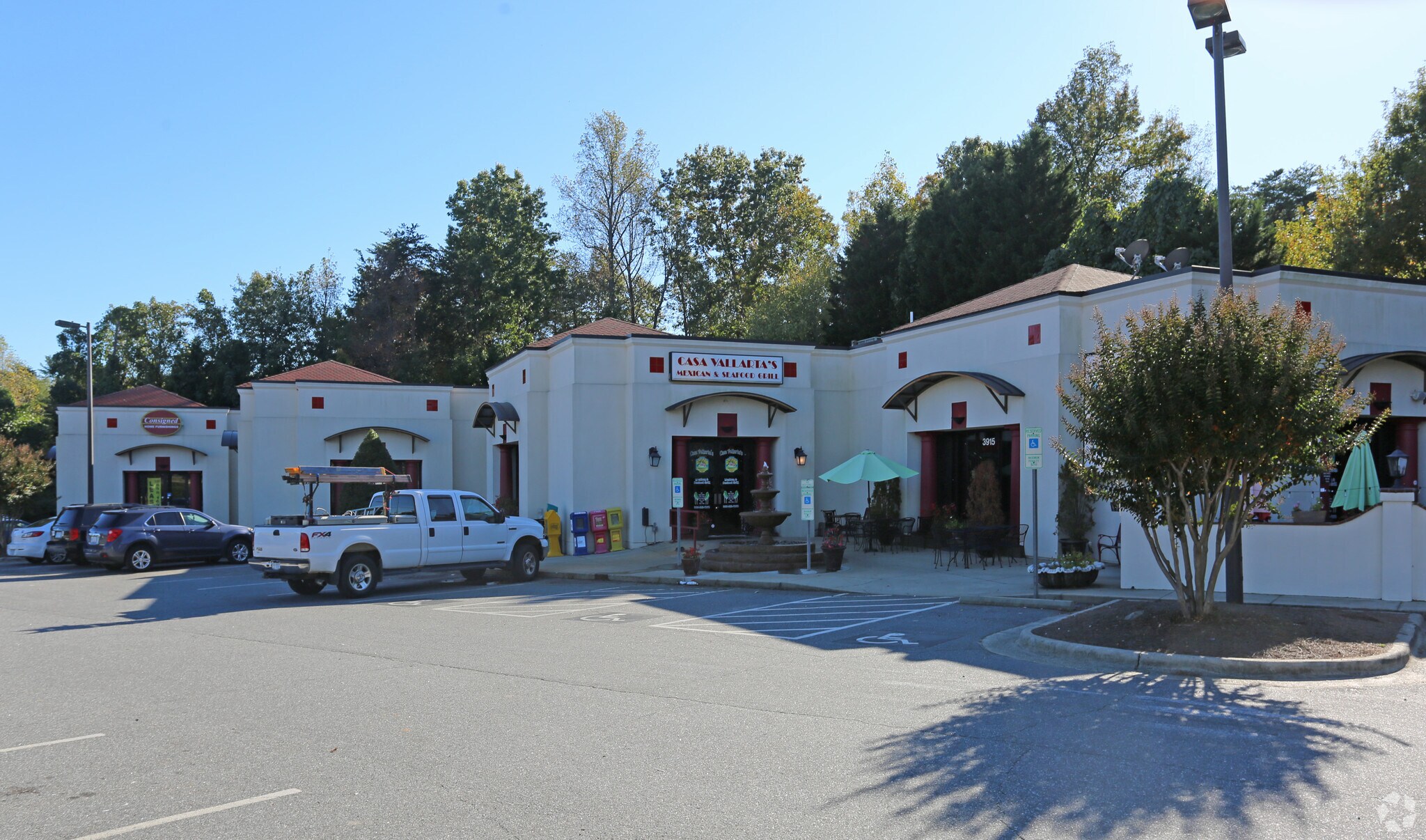 39093913 Battleground Ave, Greensboro, NC 27410