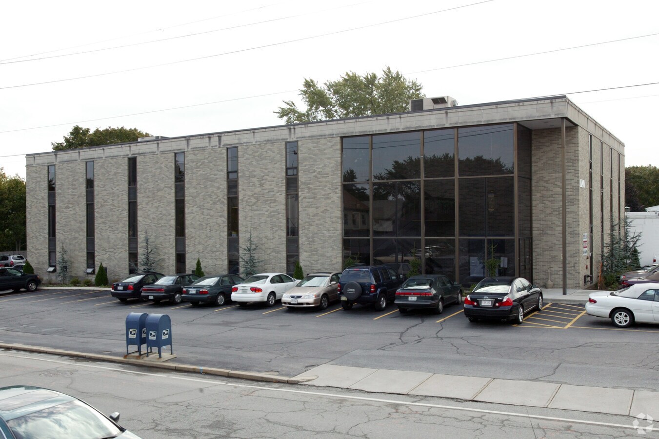 1240 Pawtucket Ave, East Providence, RI 02916