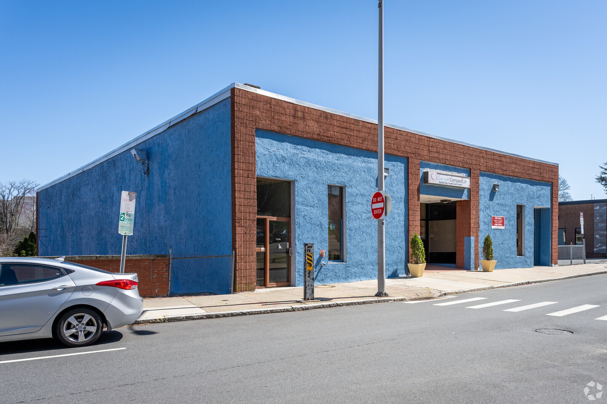 92 East Ave, Pawtucket, RI for sale Primary Photo- Image 1 of 1