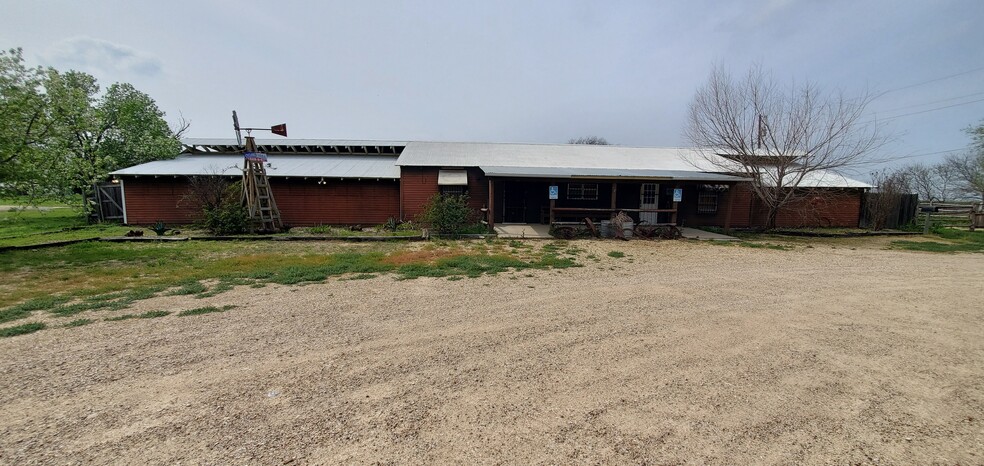 1616 Farmers Rd, Burlington, TX for sale - Building Photo - Image 3 of 24