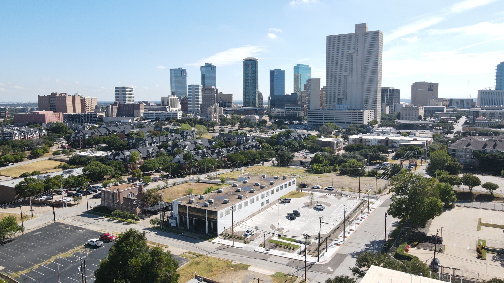 910 Collier St, Fort Worth, TX for lease Building Photo- Image 1 of 37