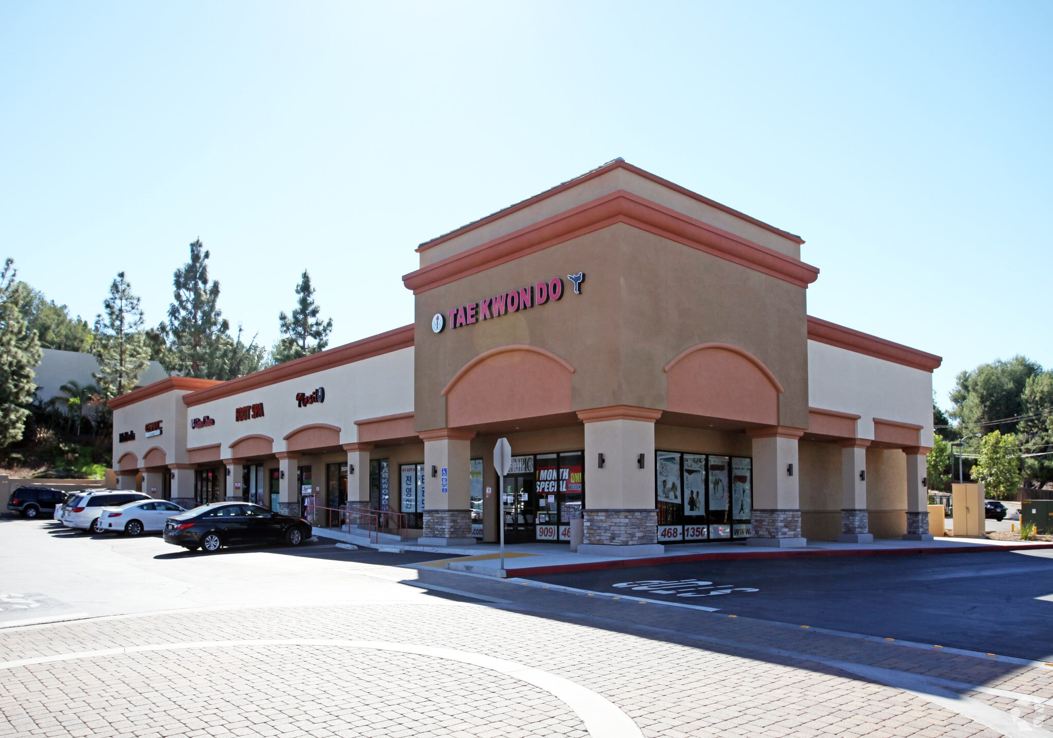 27112899 S Diamond Bar Blvd, Diamond Bar, CA 91765 Diamond Hills