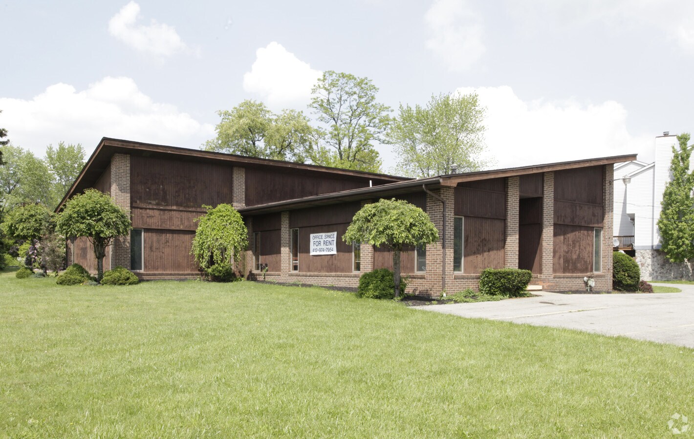 3428 Brodhead Rd, Monaca, PA 15061