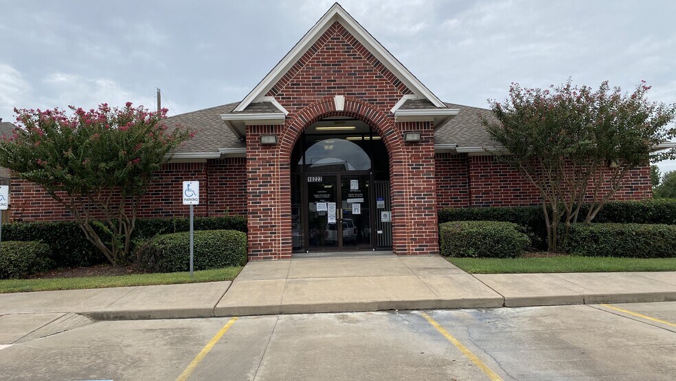 18222 Kingsland Blvd, Houston, TX for sale - Building Photo - Image 1 of 1