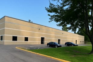 925 N Boone Ave, Golden Valley MN - Warehouse
