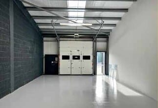 B1-B5 Stockbridge Rd, Romsey for lease Interior Photo- Image 2 of 5