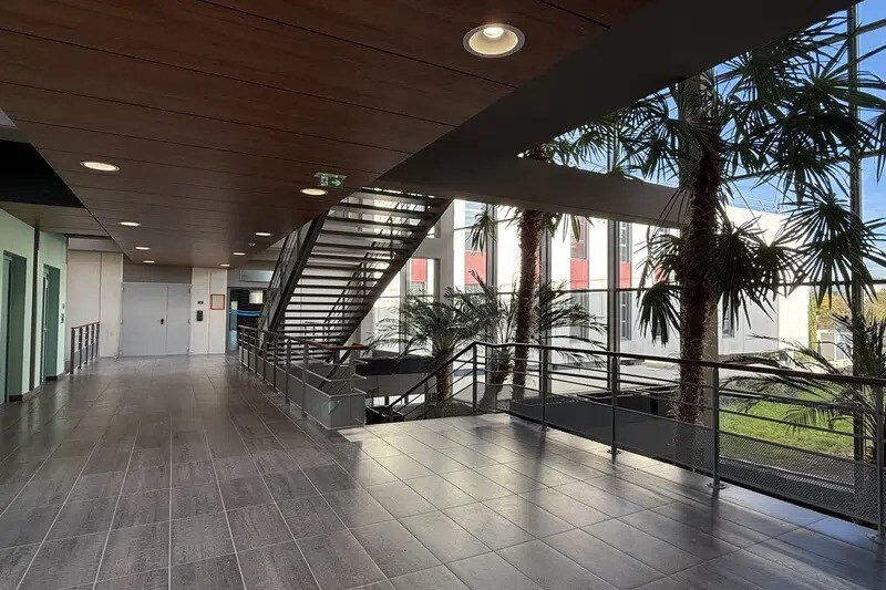 Office in Montpellier for lease - Interior Photo - Image 3 of 8