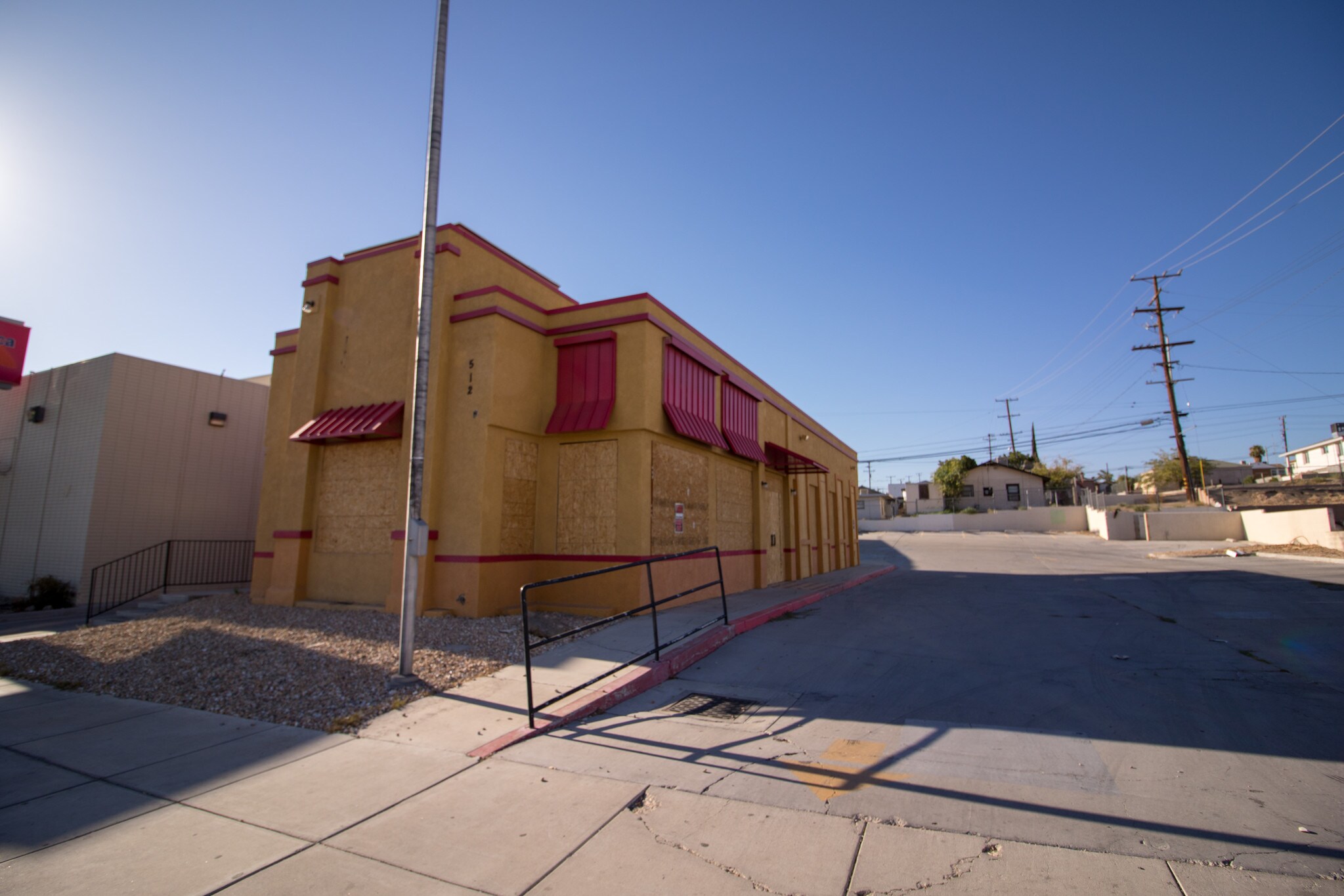 512 E Main St, Barstow, CA 92311