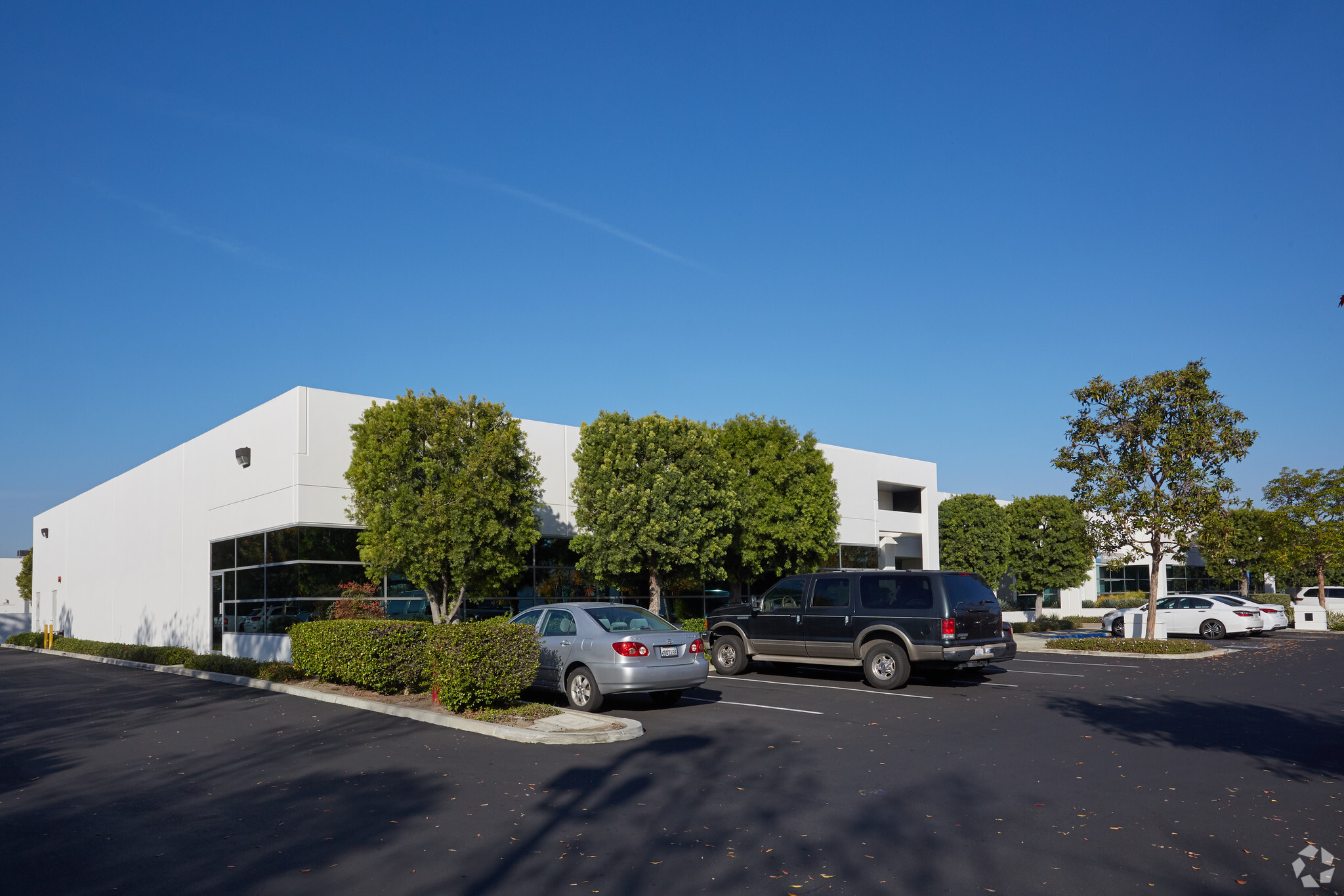 11065 Knott Ave, Cypress, CA 90630 - Warland Business Park | LoopNet