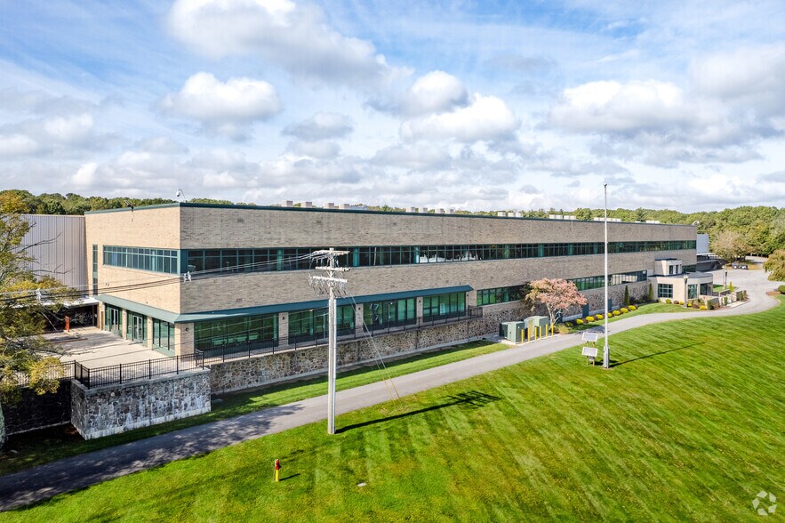 110 Briggs Dr, East Greenwich, RI 02818 Industrial for Lease