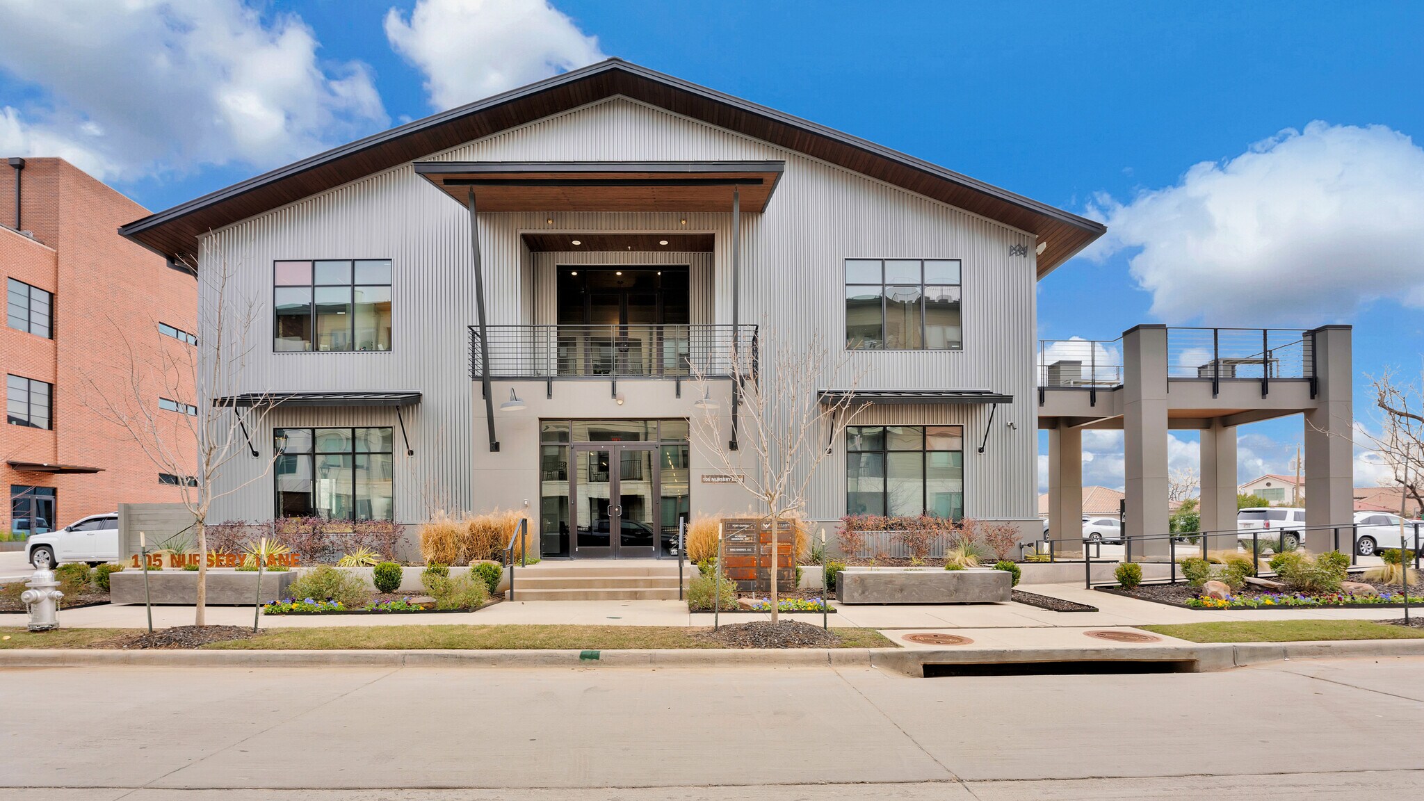 105 Nursery Ln, Fort Worth, TX 76114