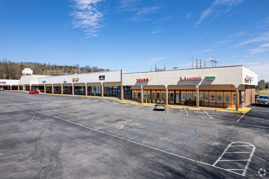 4320-4330 W Stone Dr, Kingsport, TN for lease - Building Photo - Image 3 of 6