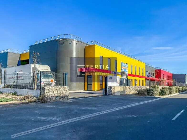 Flex in Sète for lease - Building Photo - Image 2 of 6
