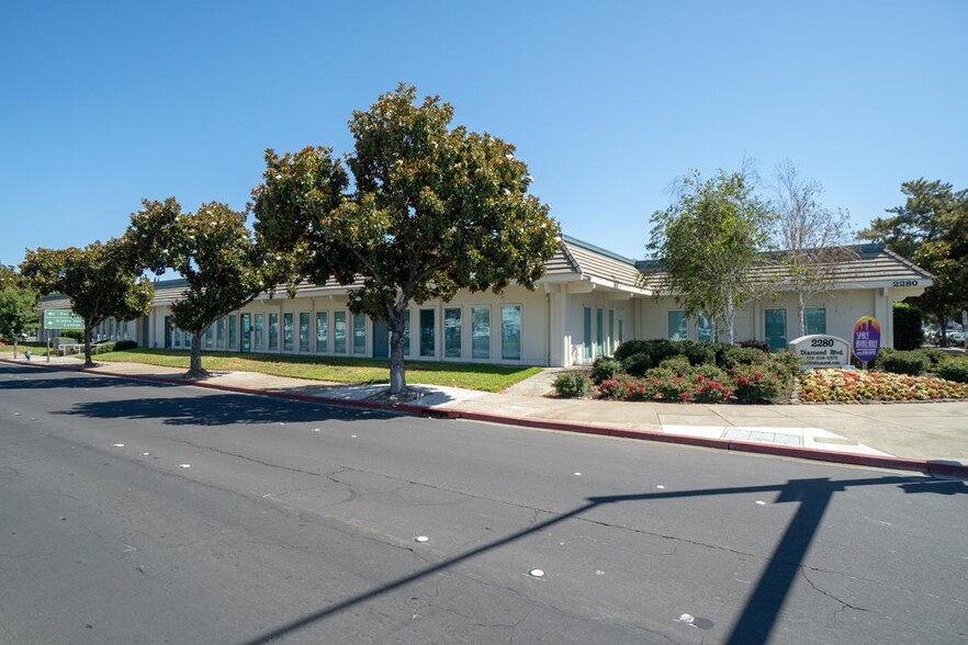 2280 Diamond Blvd, Concord, CA for lease - Building Photo - Image 1 of 3