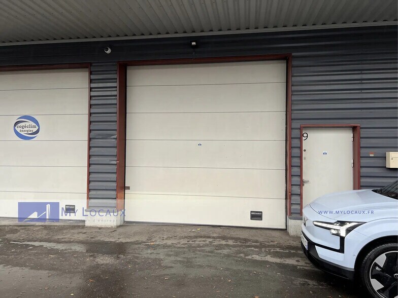 Flex in SAINT-OUEN-L'AUMONE for sale - Building Photo - Image 1 of 9