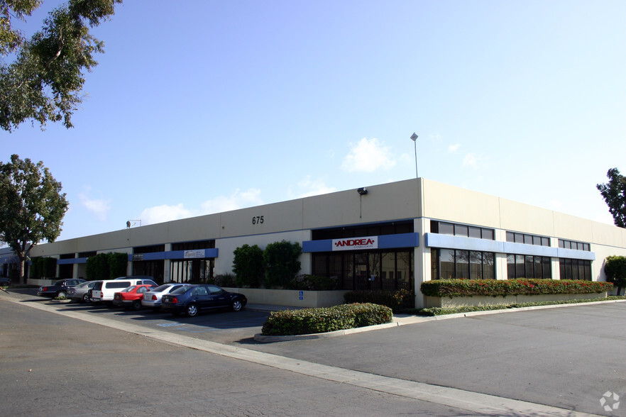 675 Anita St, Chula Vista, CA for lease - Building Photo - Image 3 of 7