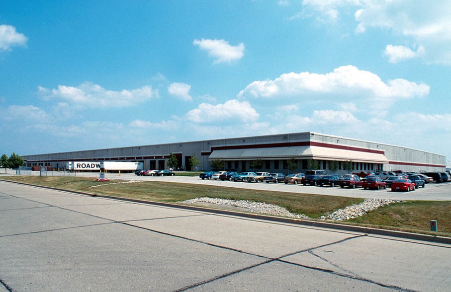 5111-5151 W 76th St, Indianapolis, IN for lease - Primary Photo - Image 3 of 5