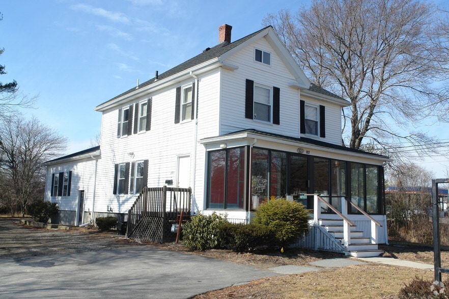 153 Bedford St, East Bridgewater, MA for lease - Building Photo - Image 3 of 8