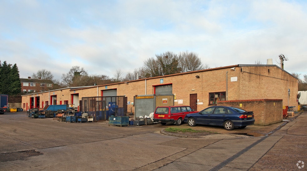 Turnpike Rd, Newbury for sale - Primary Photo - Image 1 of 1