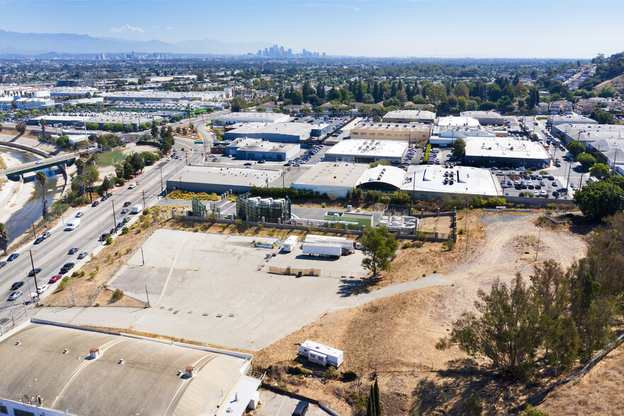 6000 W Jefferson Blvd, Los Angeles, CA for lease - Building Photo - Image 3 of 13