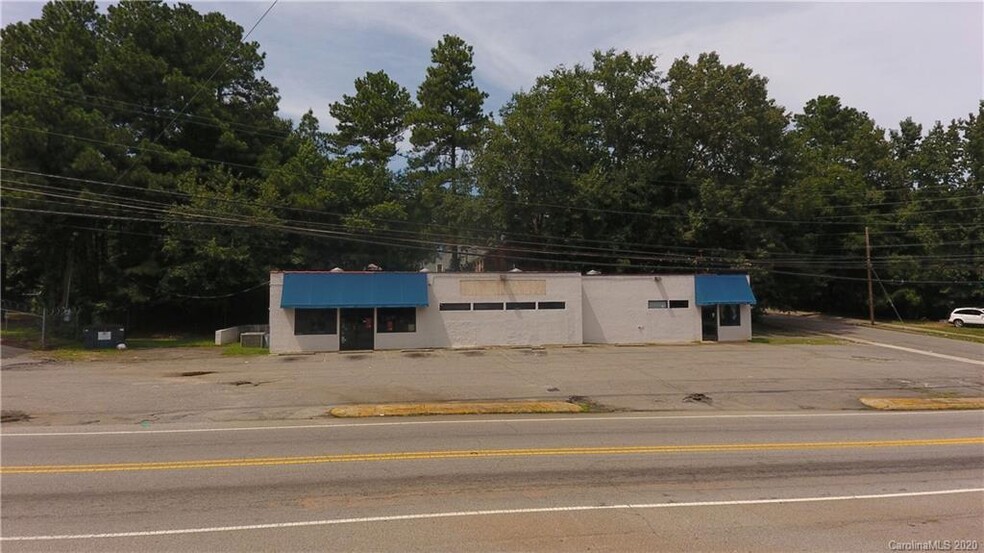 804 Camden Rd, Wadesboro, NC for sale - Building Photo - Image 2 of 12