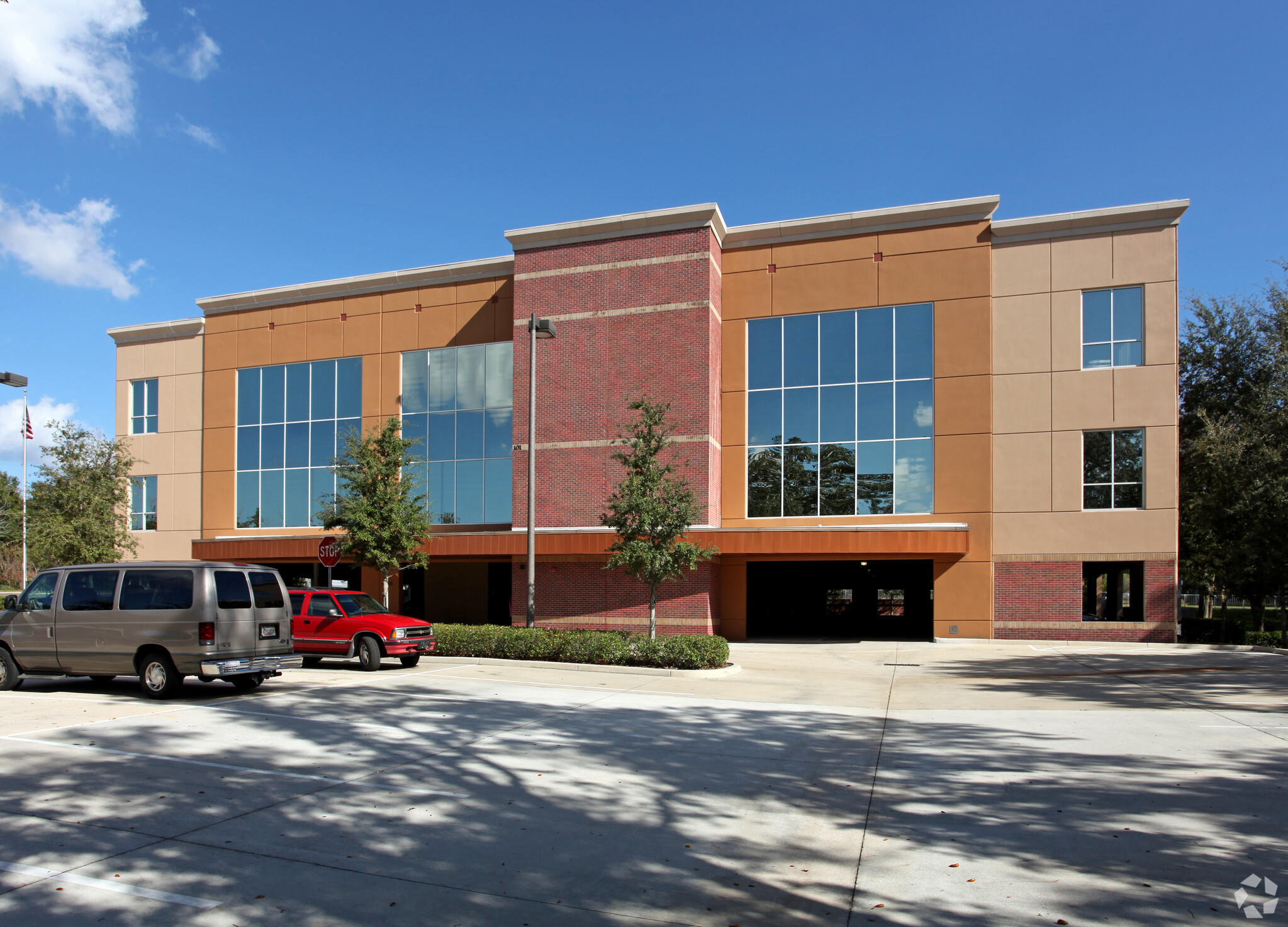 101 Commerce St, Lake Mary, FL for lease Building Photo- Image 1 of 5